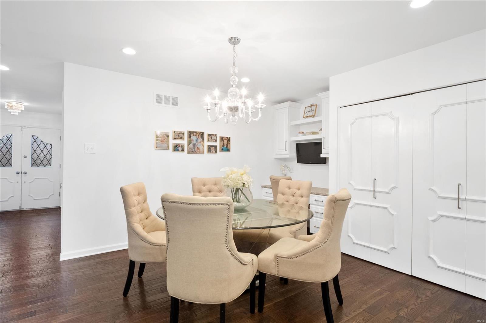 Countryshire Place - Residential