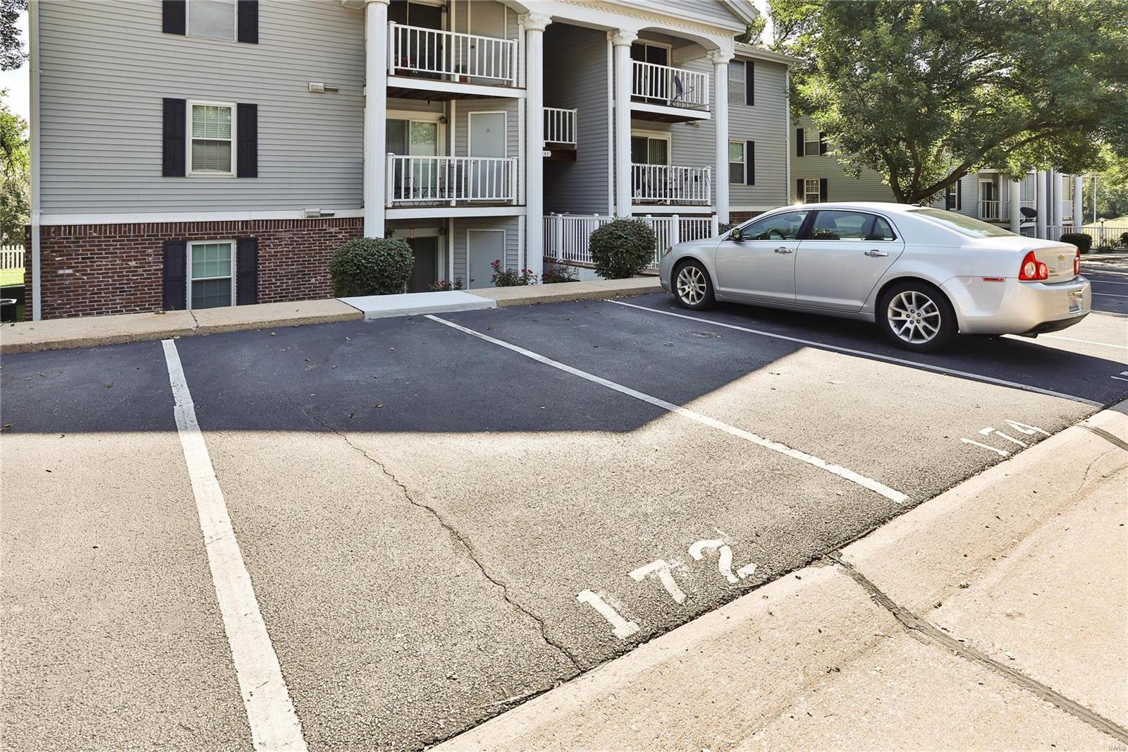 Creve Coeur Crossing Condo - Residential