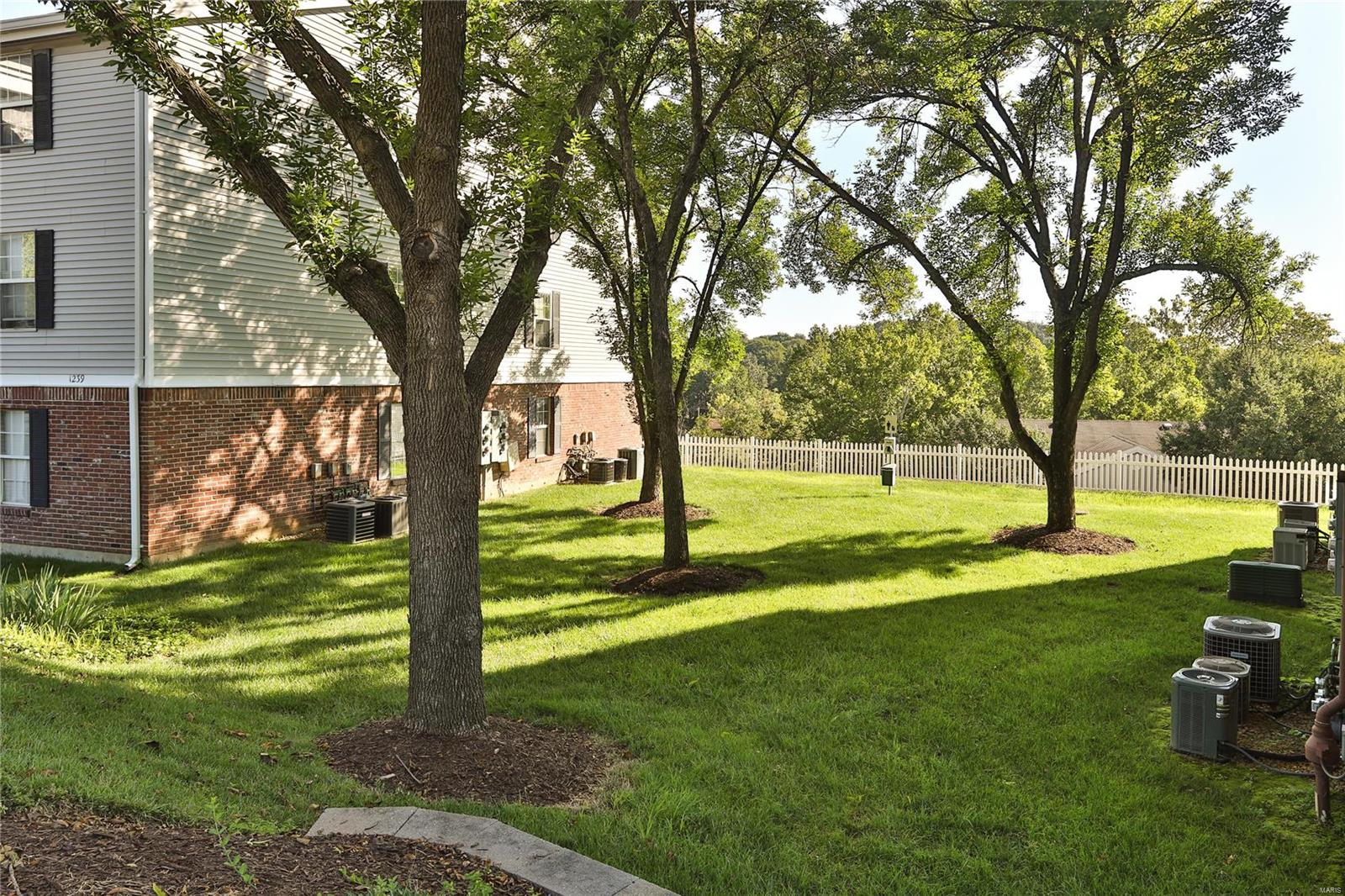 Creve Coeur Crossing Condo - Residential