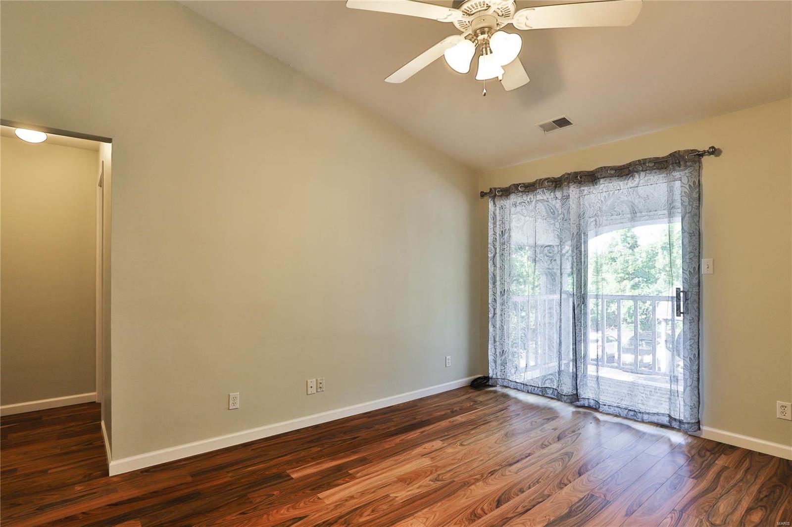 Creve Coeur Crossing Condo - Residential