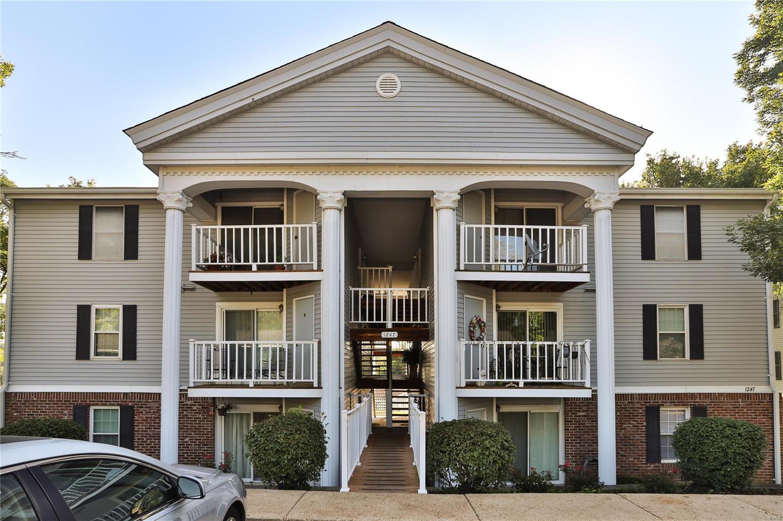 Creve Coeur Crossing Condo - Residential