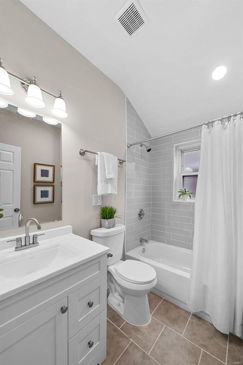 Russell Place Add - Residential