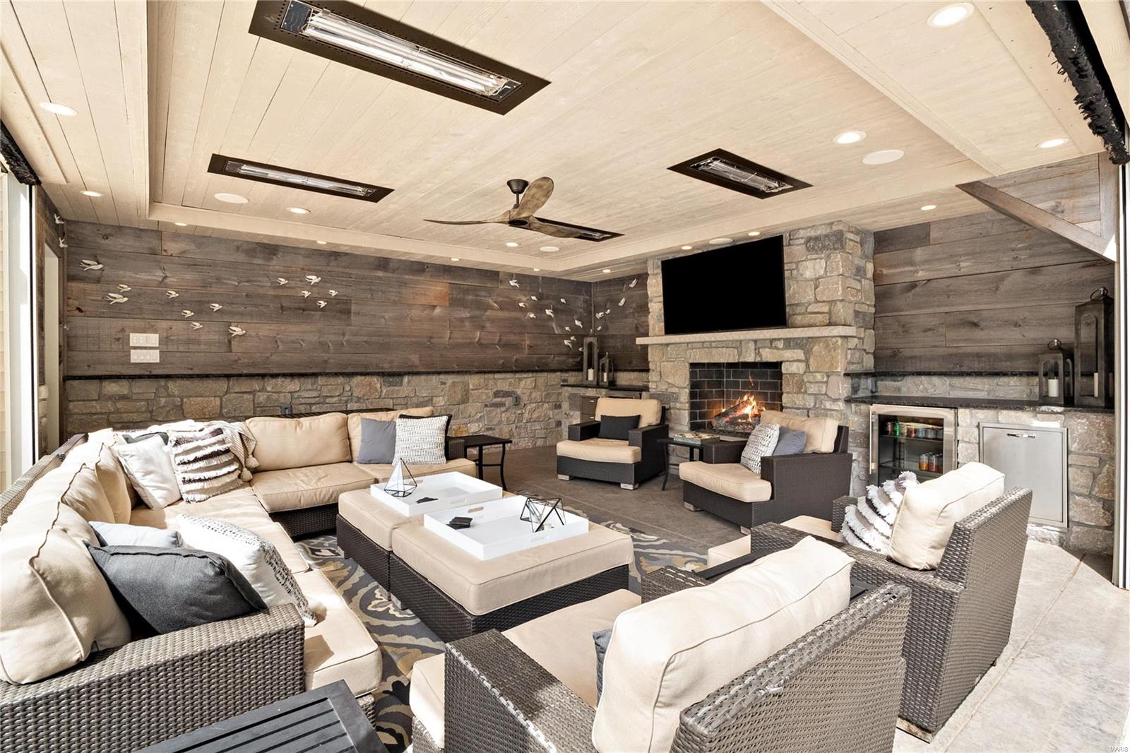 Appaloosa Way - Residential