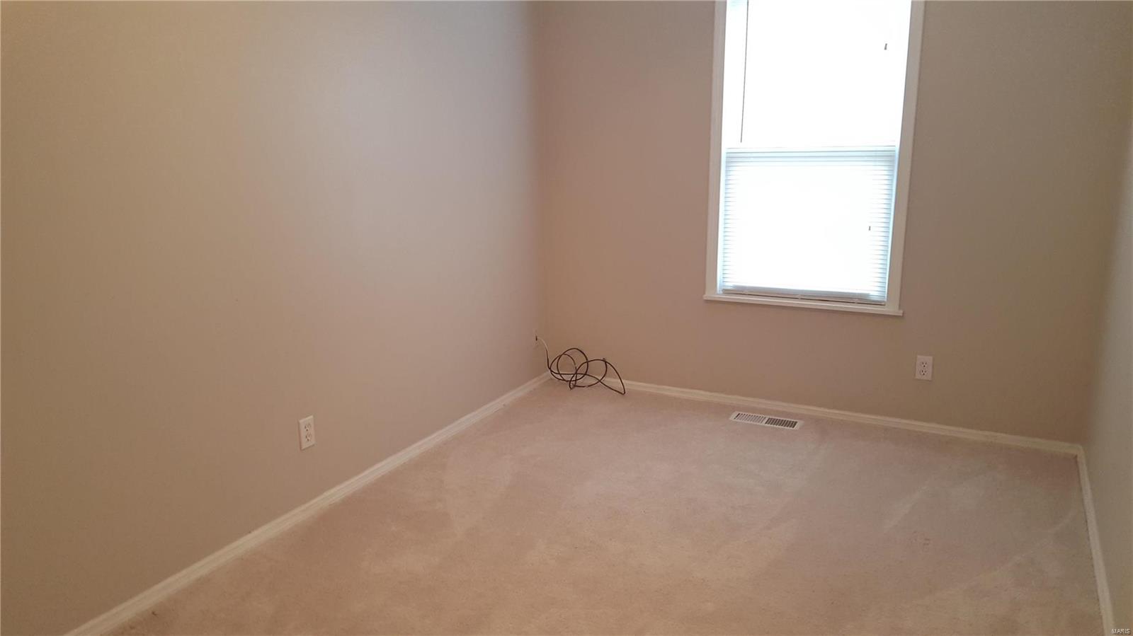 Laclede Race Track Addition - Residential Lease