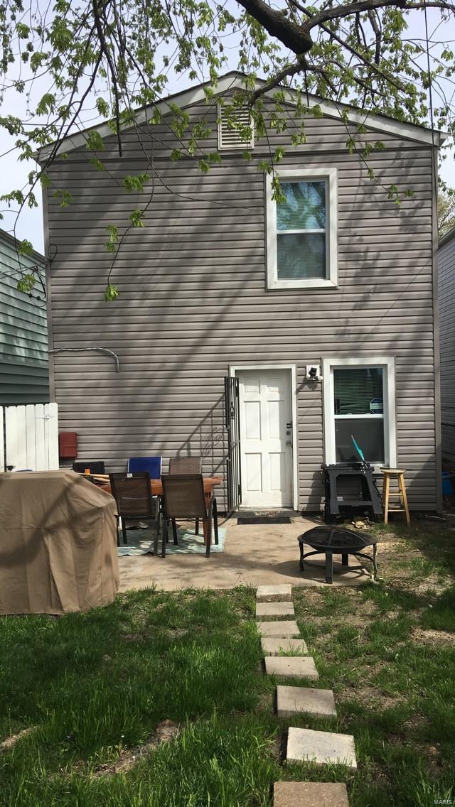 Laclede Race Track Addition - Residential Lease