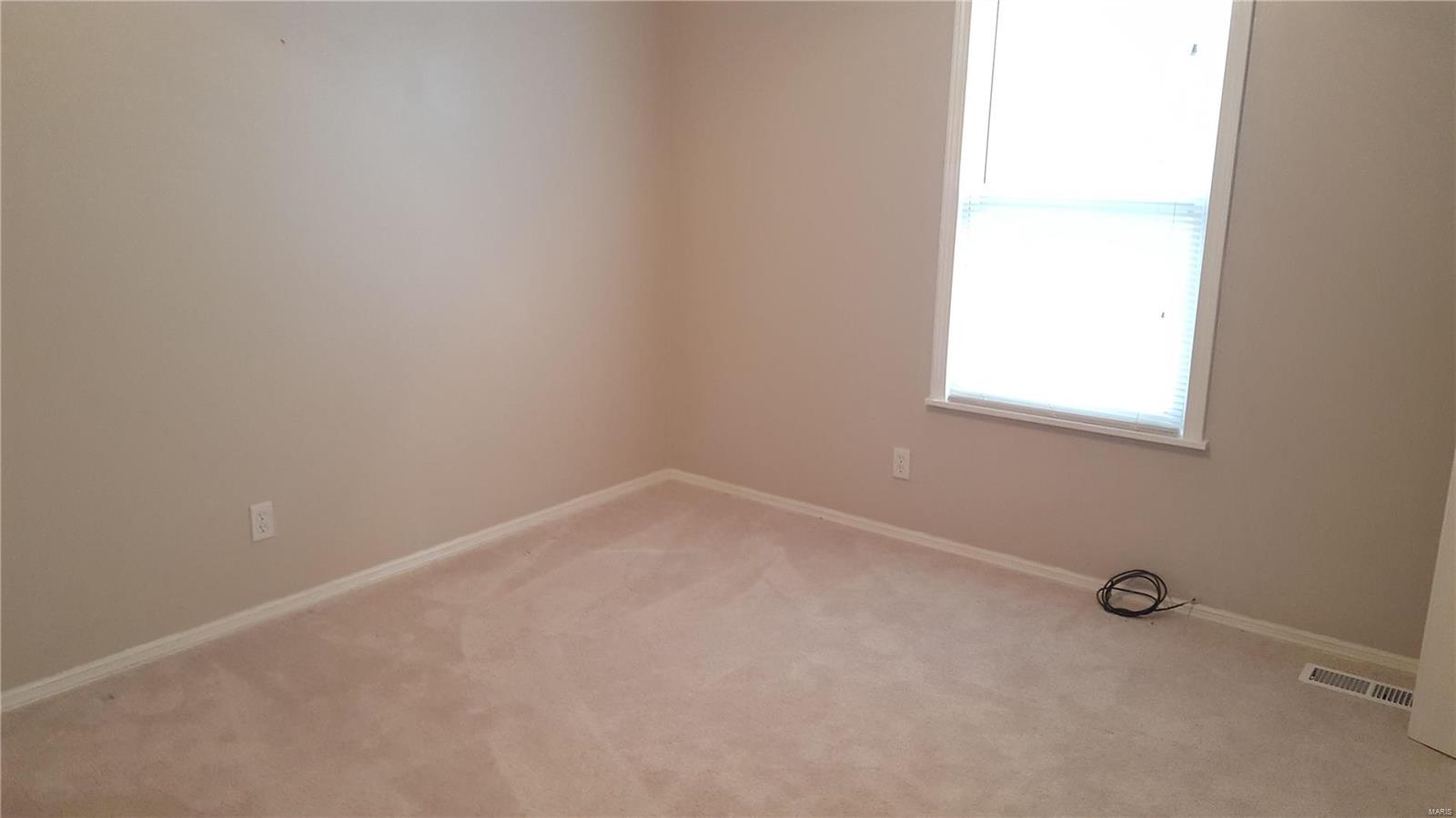 Laclede Race Track Addition - Residential Lease