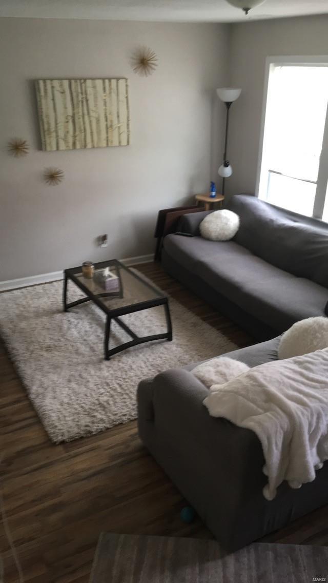 Laclede Race Track Addition - Residential Lease