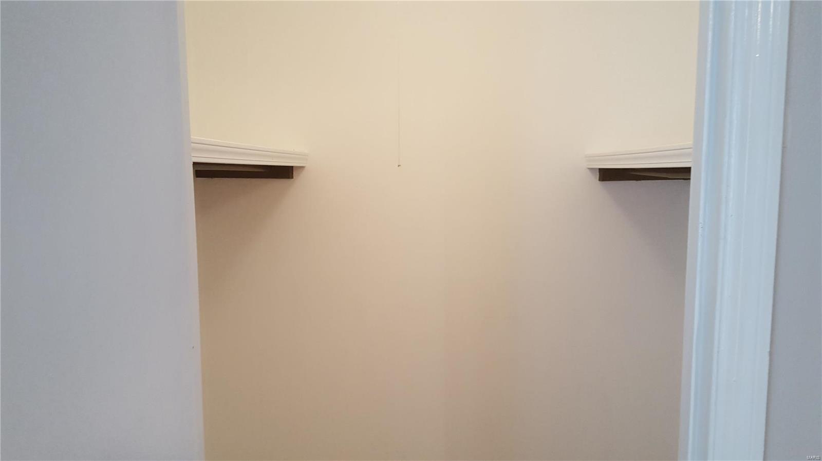 Laclede Race Track Addition - Residential Lease