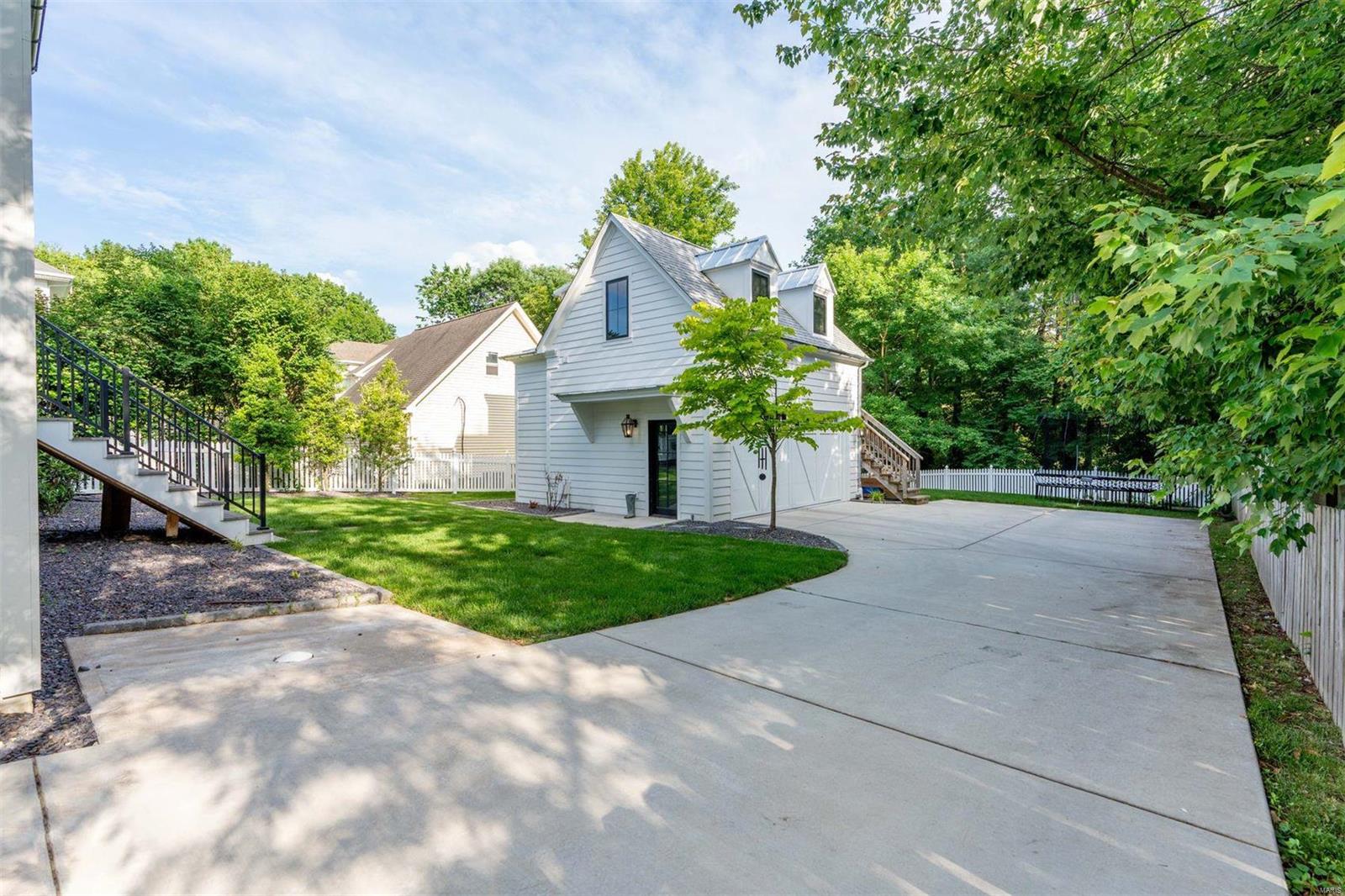 Elsa Place - Residential