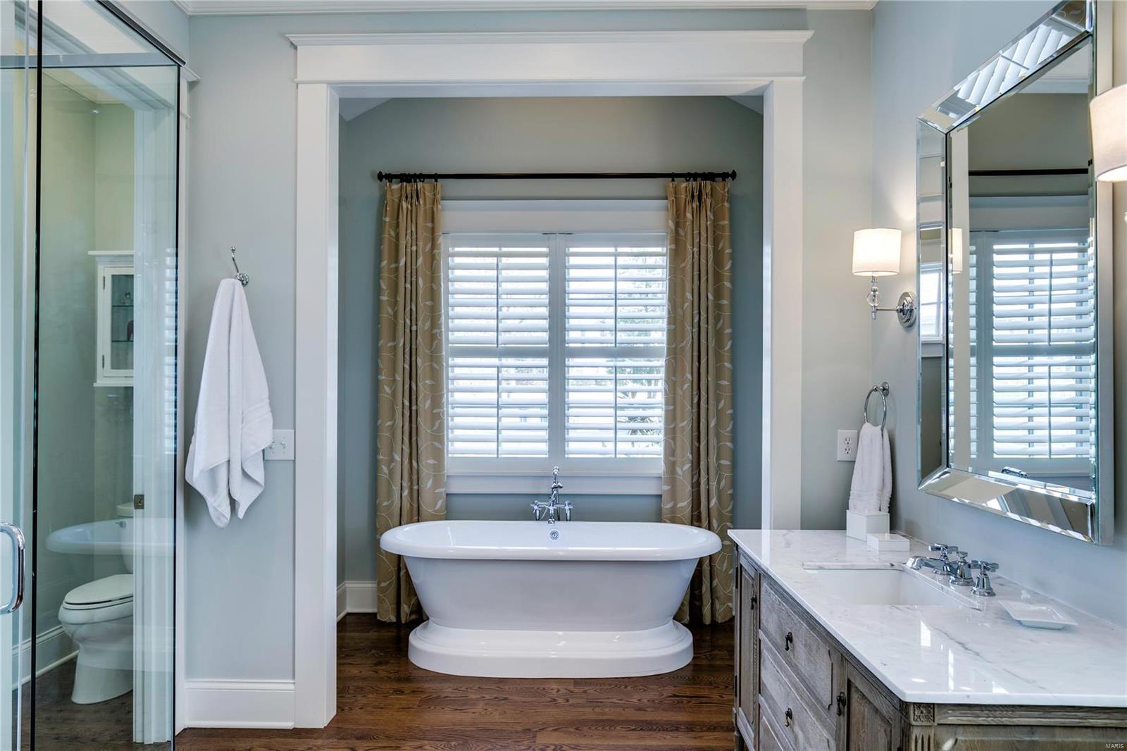 Mcdonald Tr Pt 2 Lts 31 & 32 & Sarpy - Residential