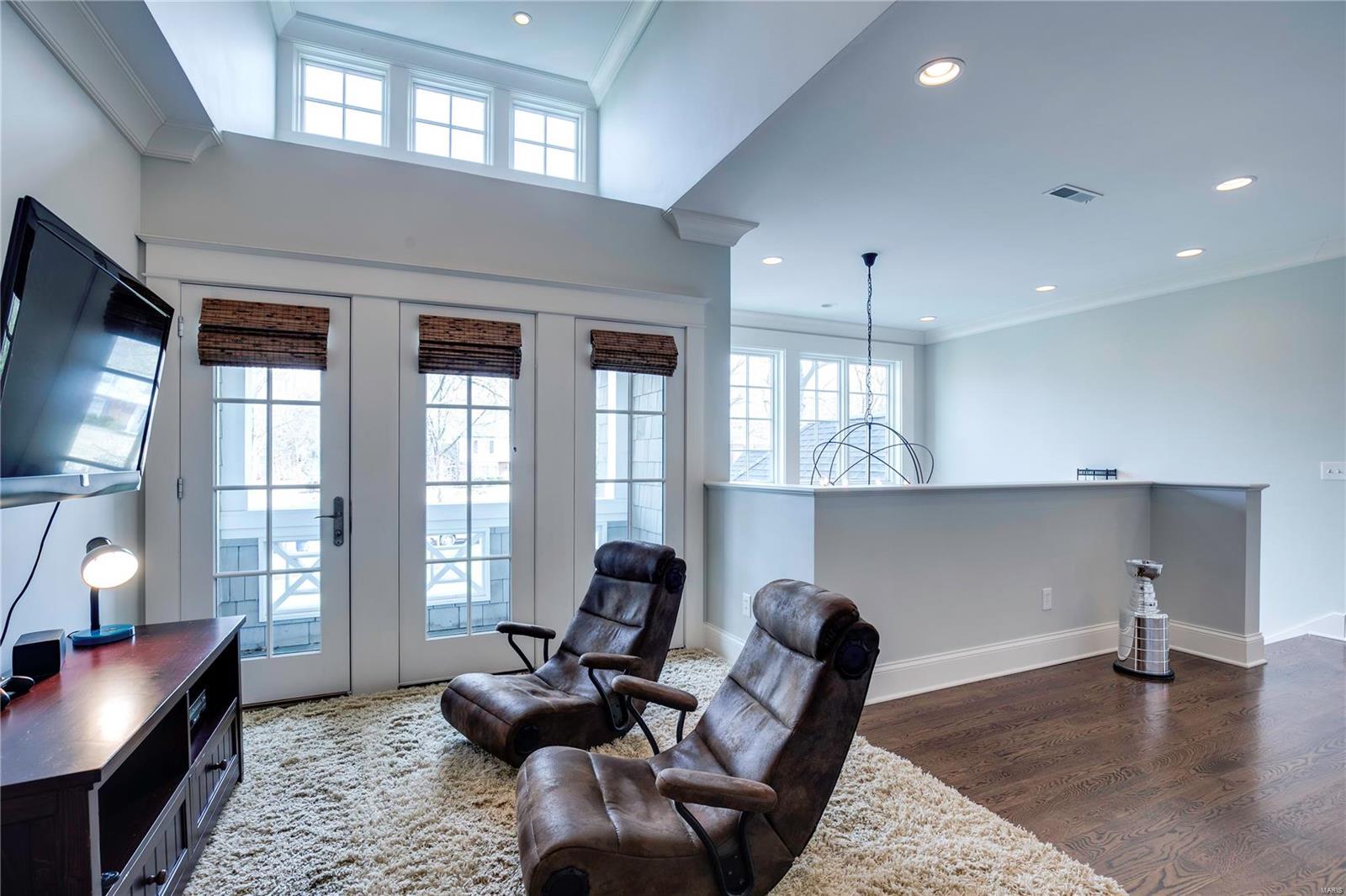 Mcdonald Tr Pt 2 Lts 31 & 32 & Sarpy - Residential