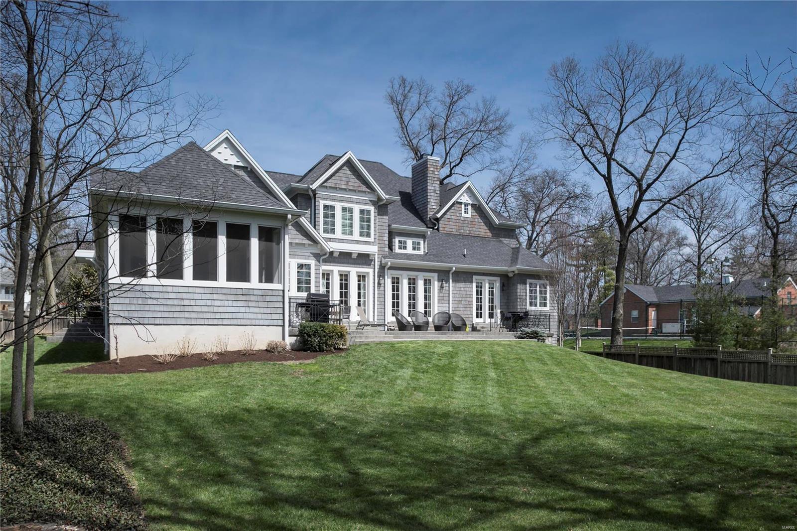 Mcdonald Tr Pt 2 Lts 31 & 32 & Sarpy - Residential