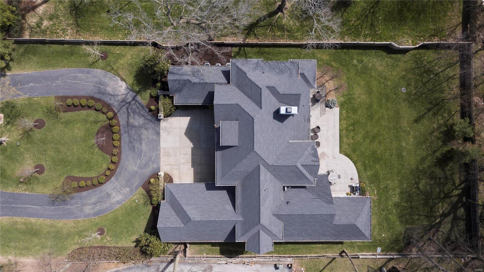 Mcdonald Tr Pt 2 Lts 31 & 32 & Sarpy - Residential