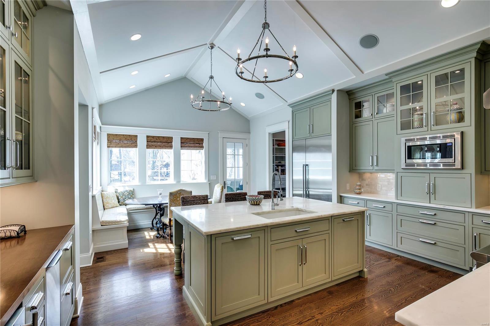 Mcdonald Tr Pt 2 Lts 31 & 32 & Sarpy - Residential