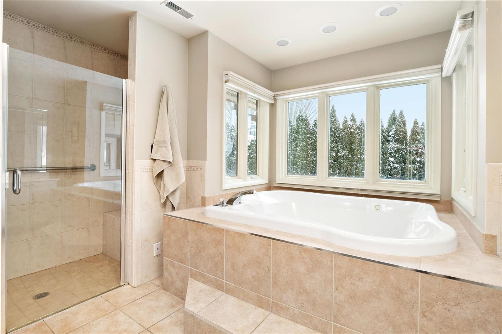 Chateaux Ladue West - Residential