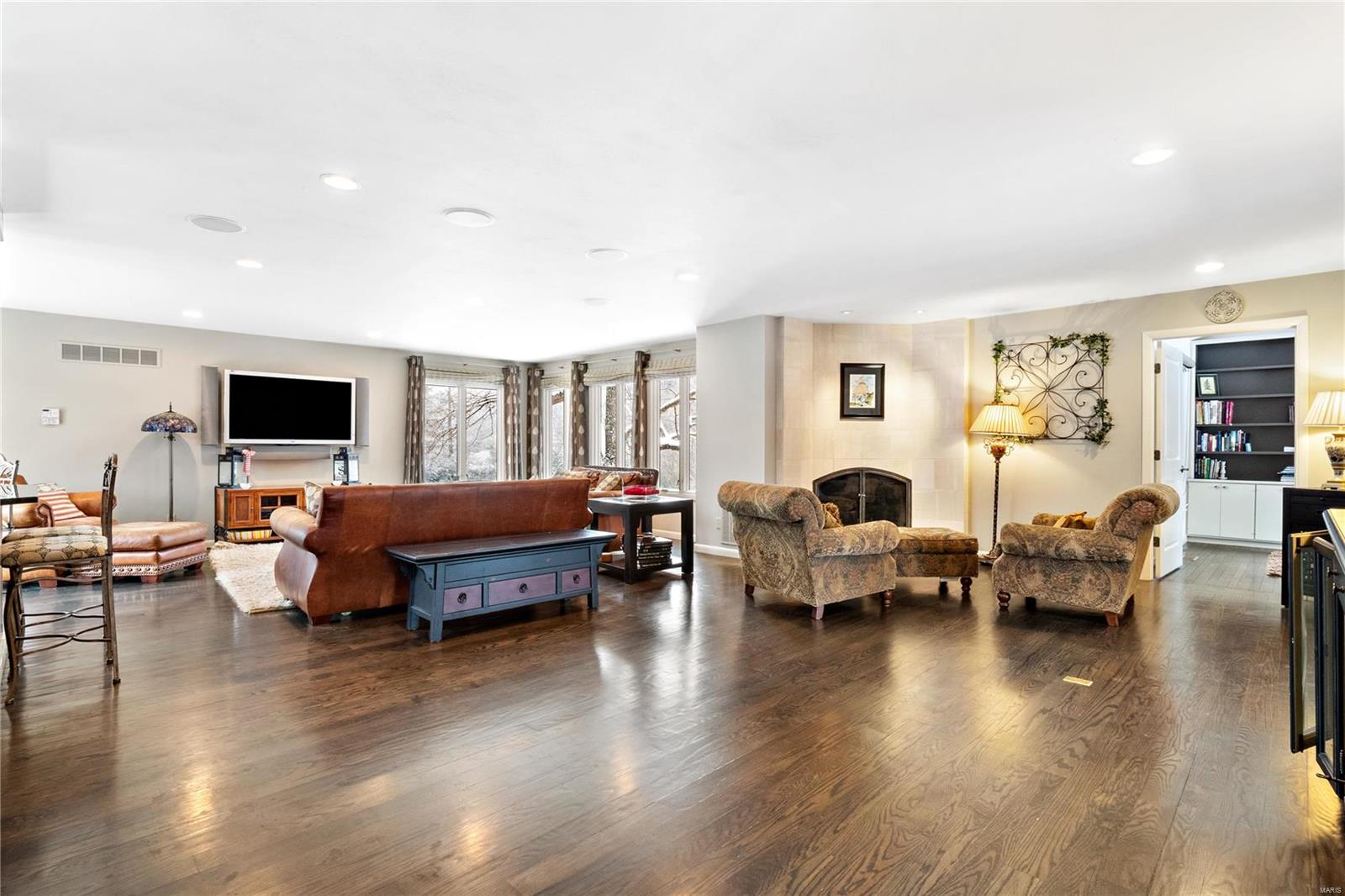 Chateaux Ladue West - Residential