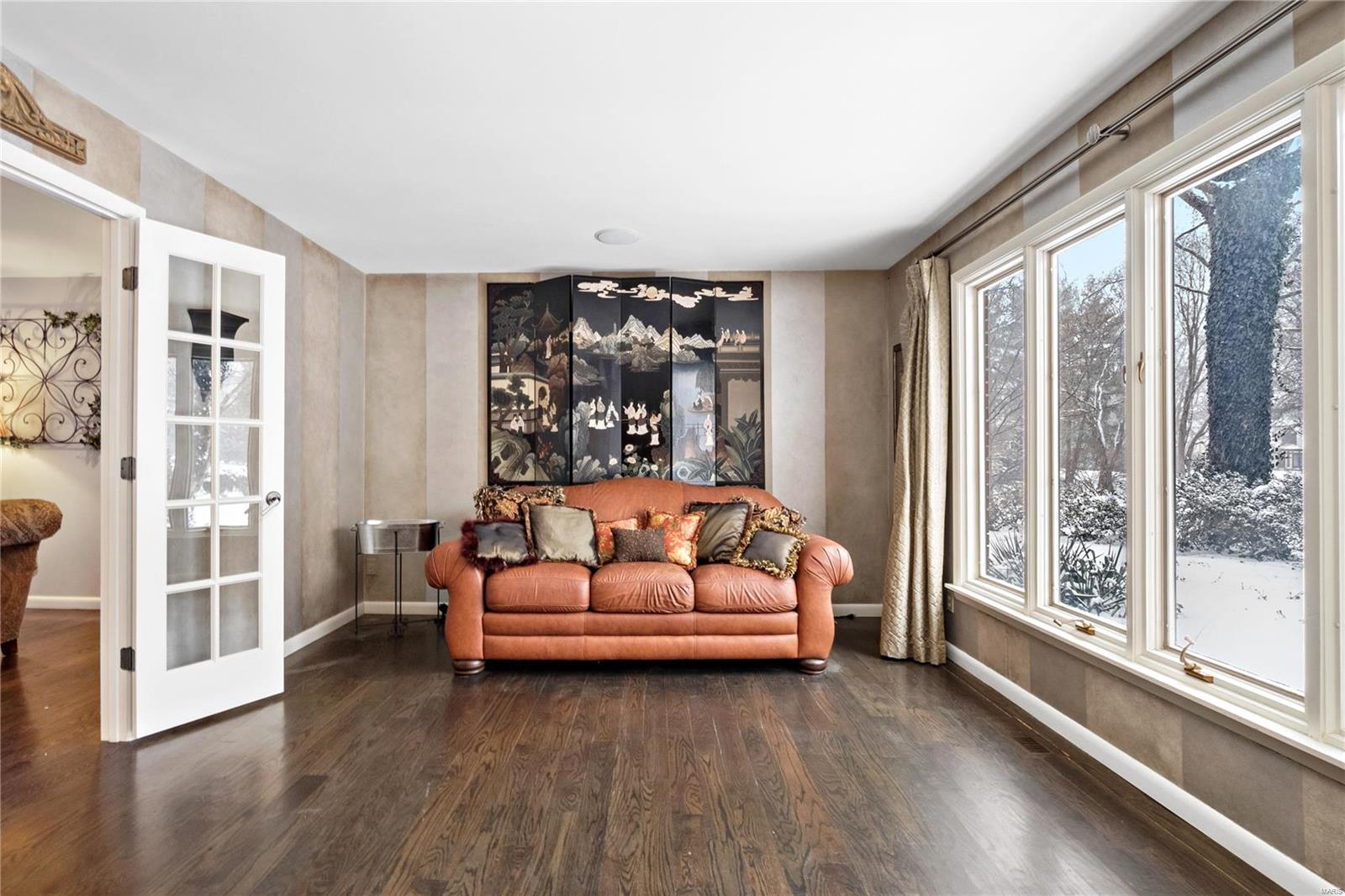 Chateaux Ladue West - Residential