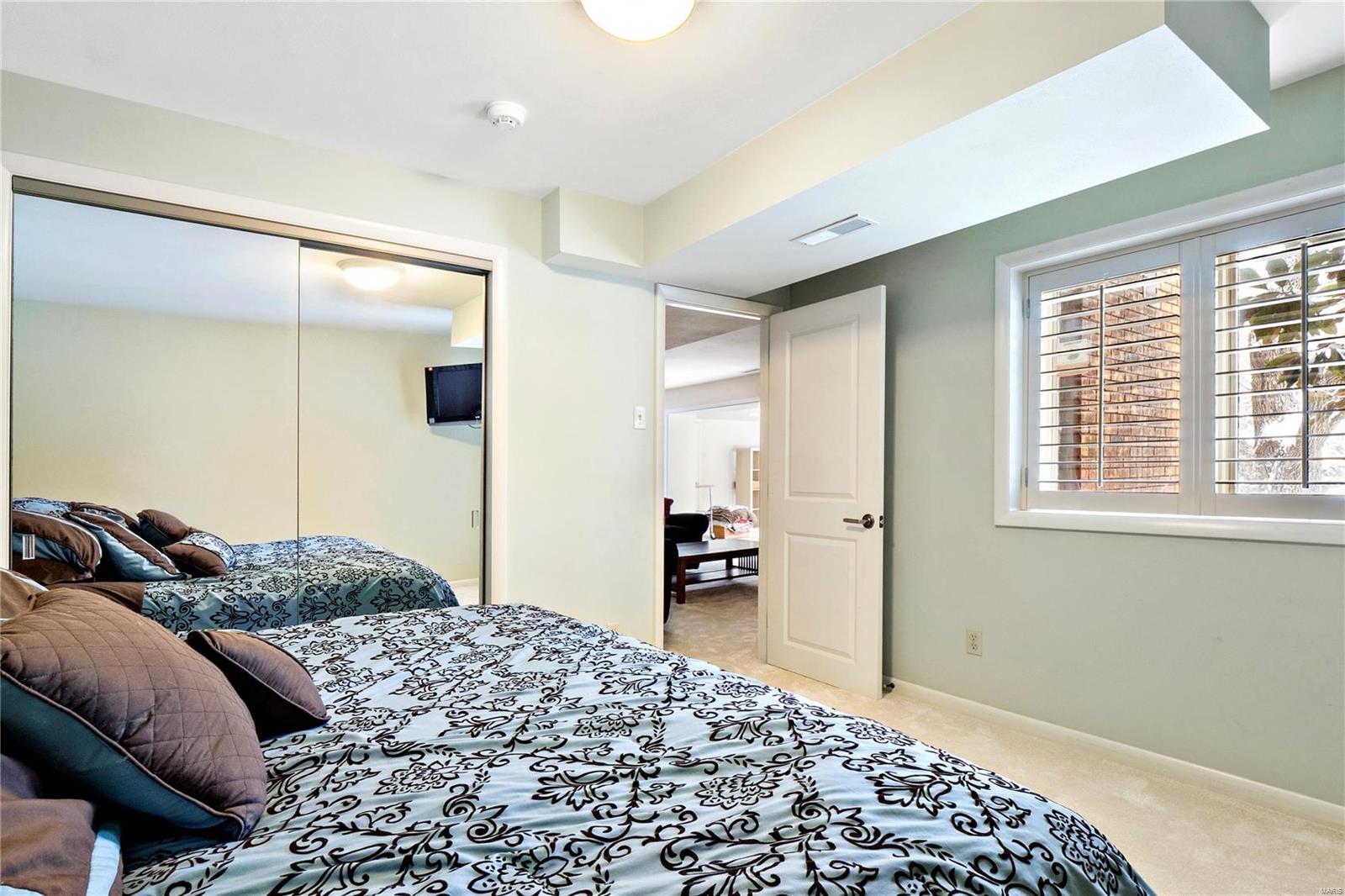 Chateaux Ladue West - Residential