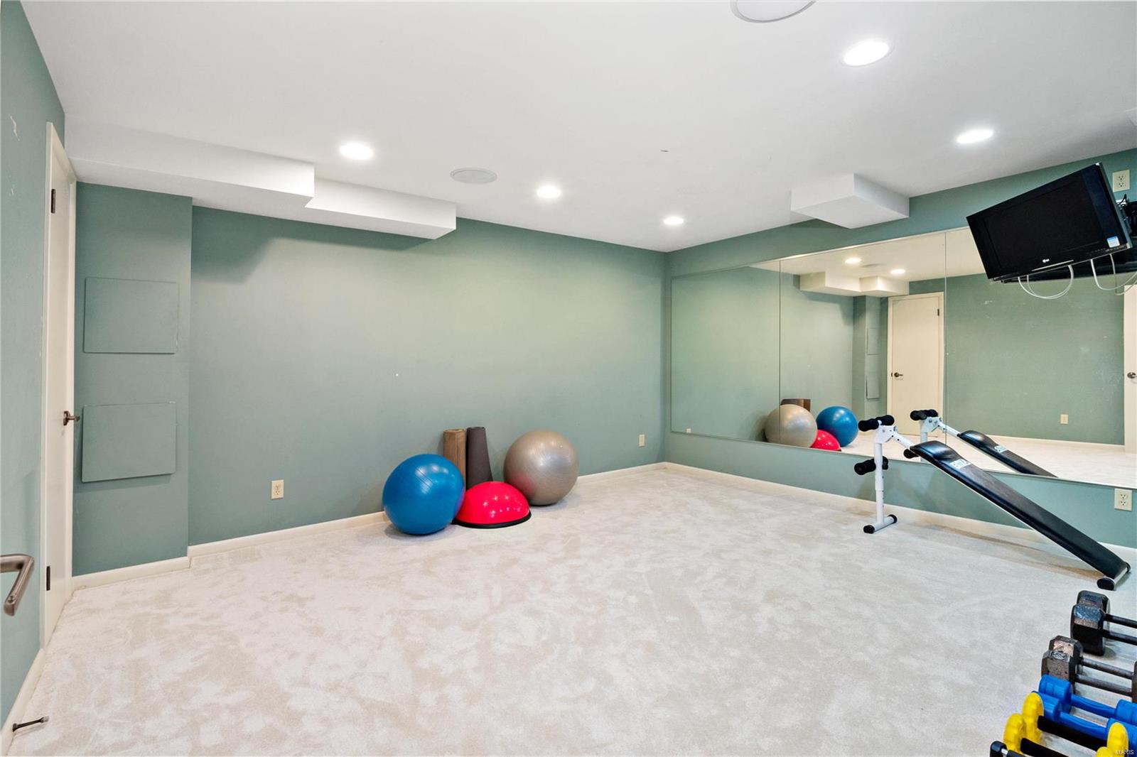 Chateaux Ladue West - Residential