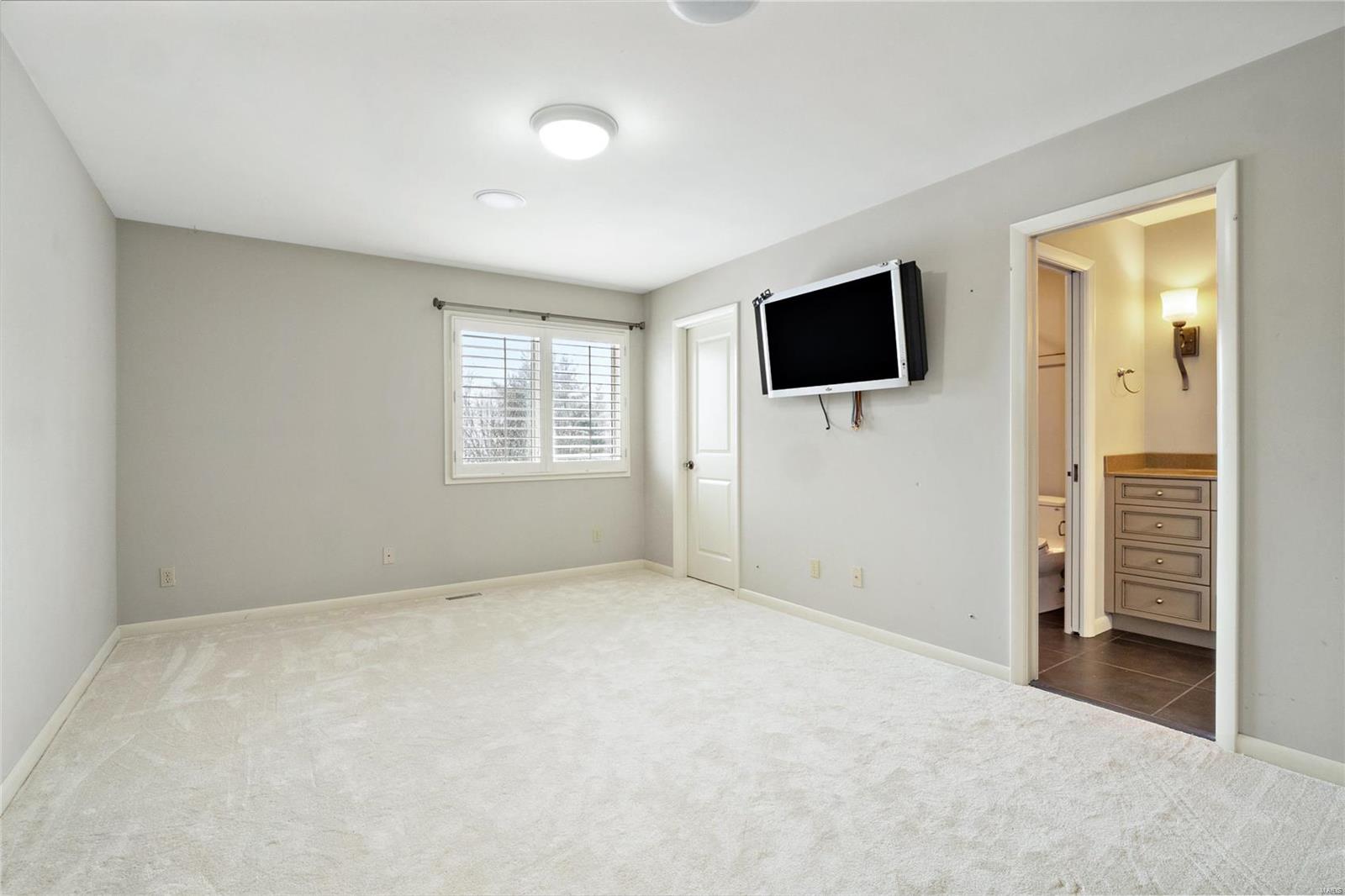 Chateaux Ladue West - Residential