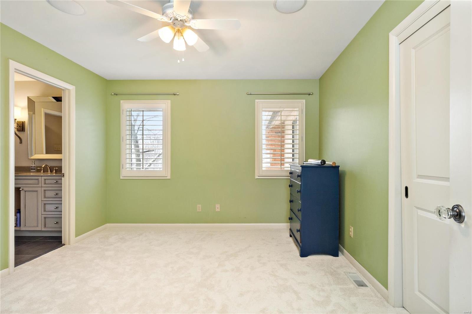 Chateaux Ladue West - Residential