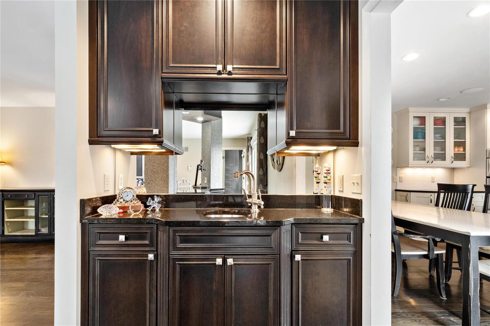 Chateaux Ladue West - Residential