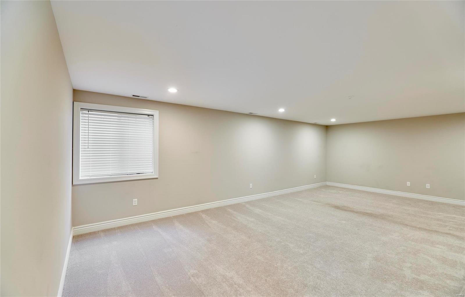 Rich Keen Court - Residential