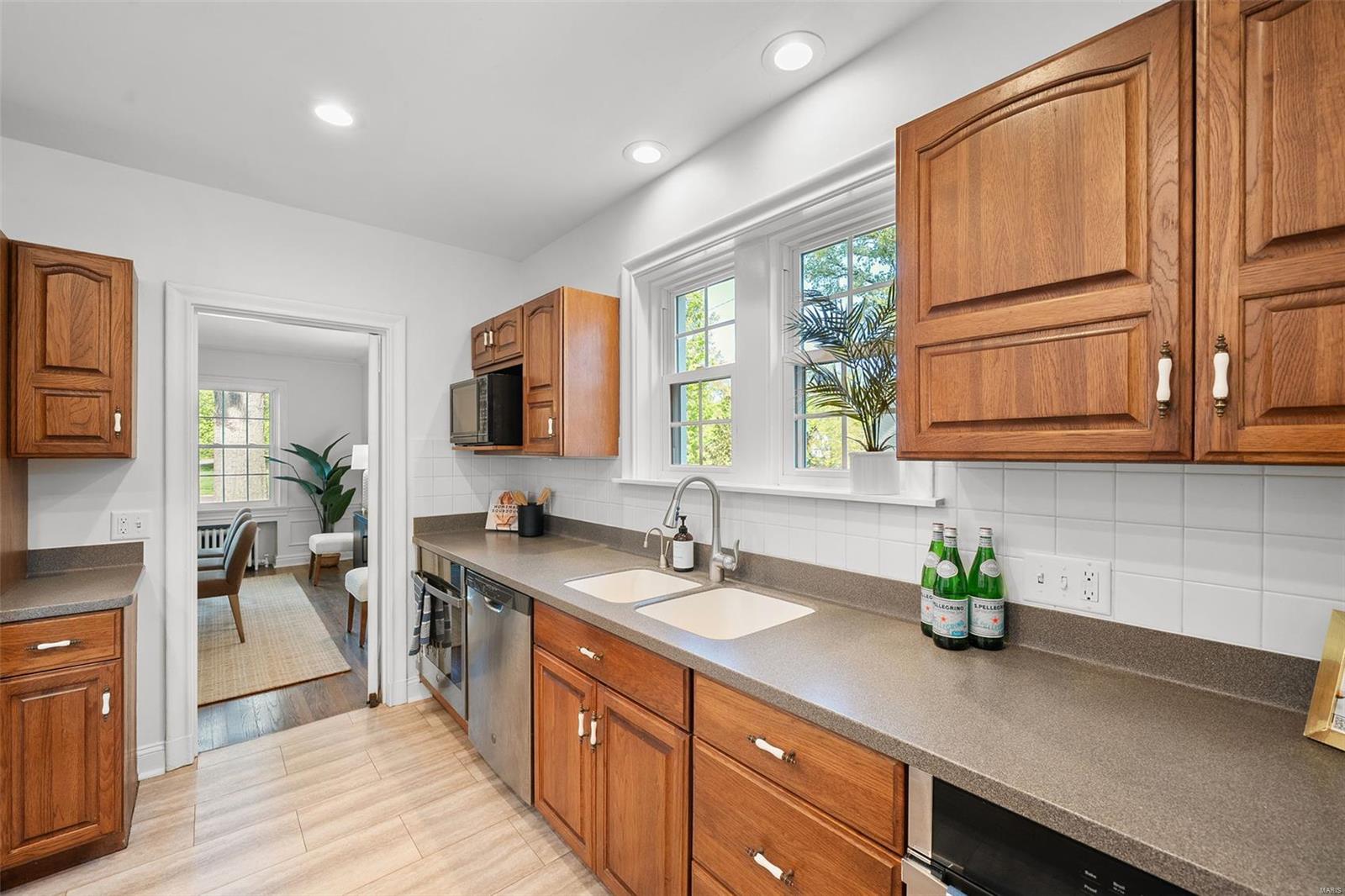 SHERWOOD FOREST 2ND ADD - Residential