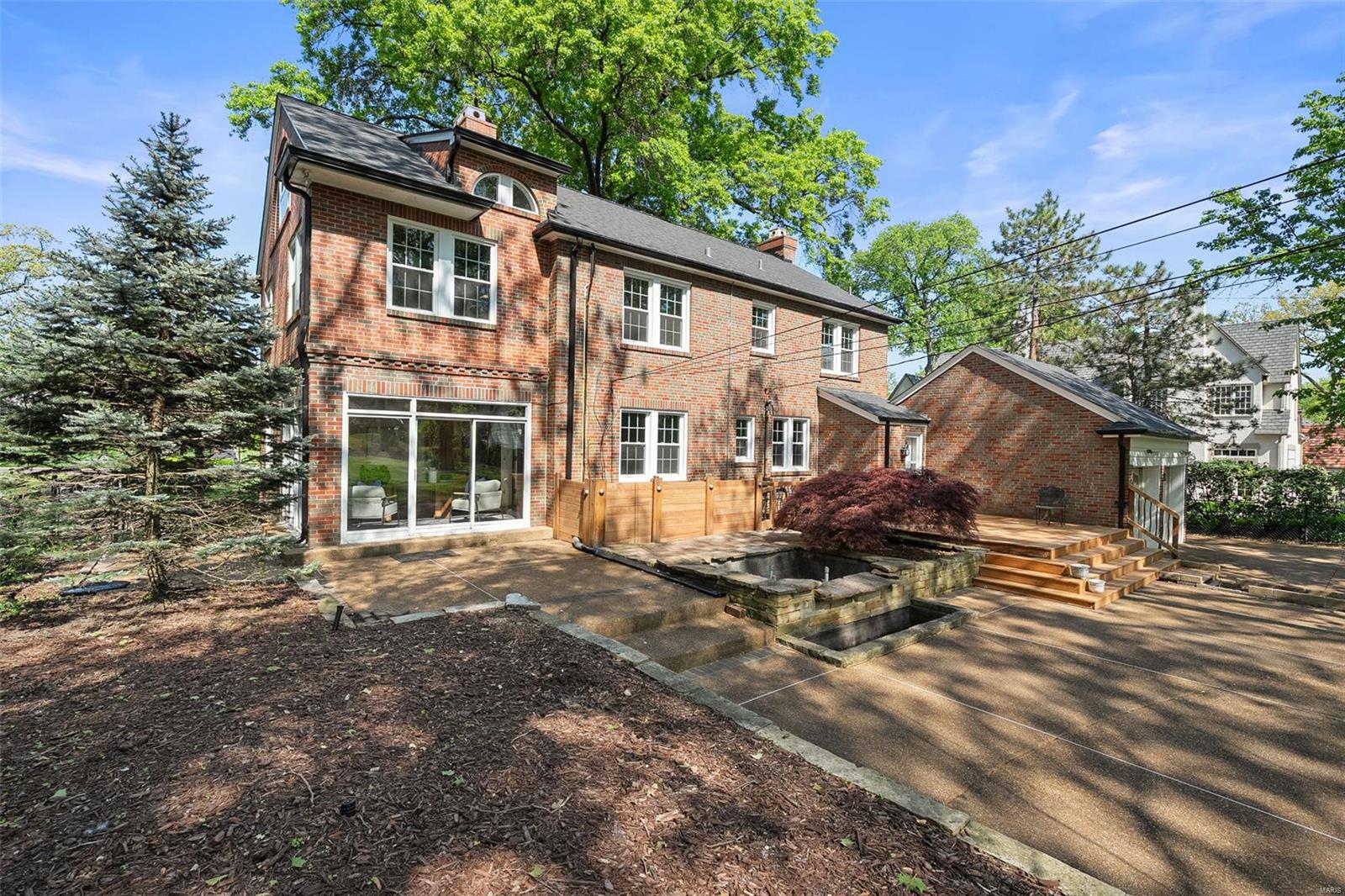 SHERWOOD FOREST 2ND ADD - Residential