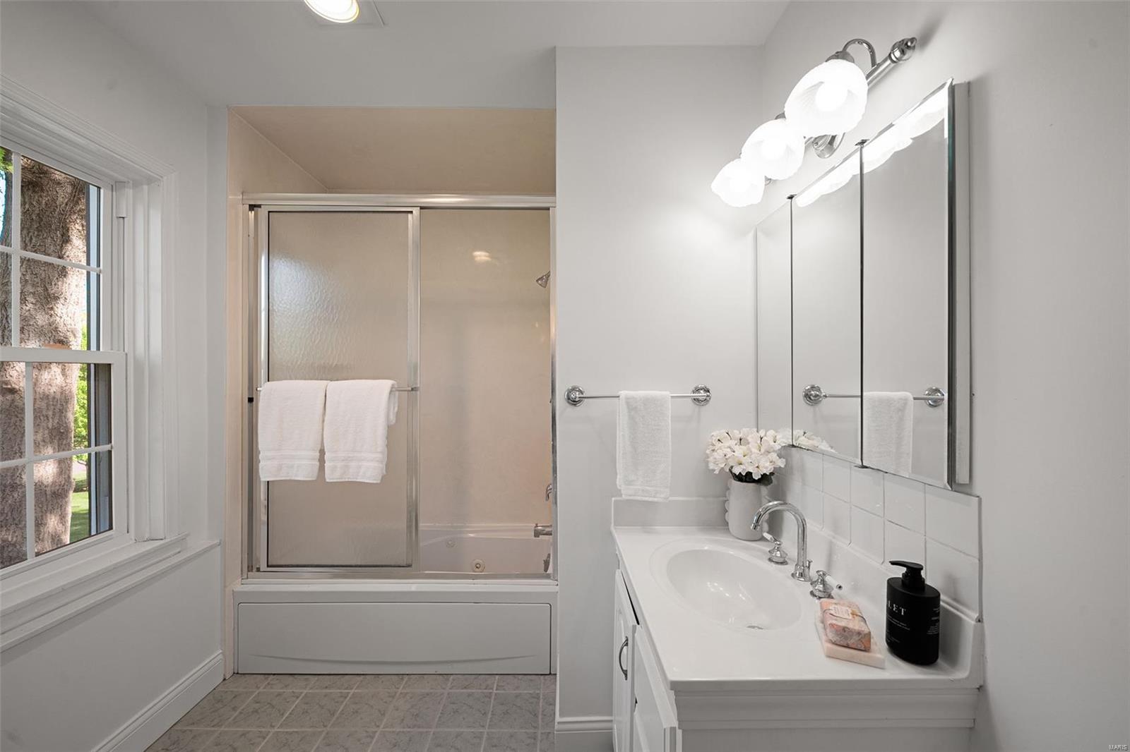 SHERWOOD FOREST 2ND ADD - Residential