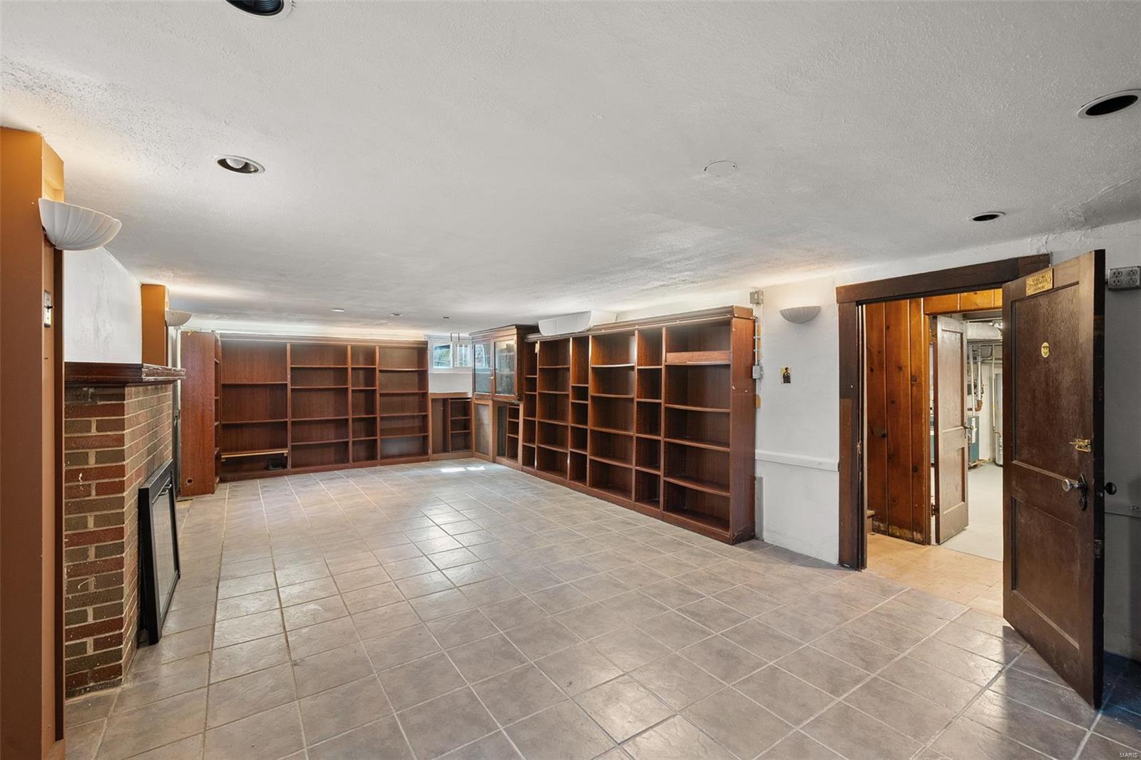 SHERWOOD FOREST 2ND ADD - Residential