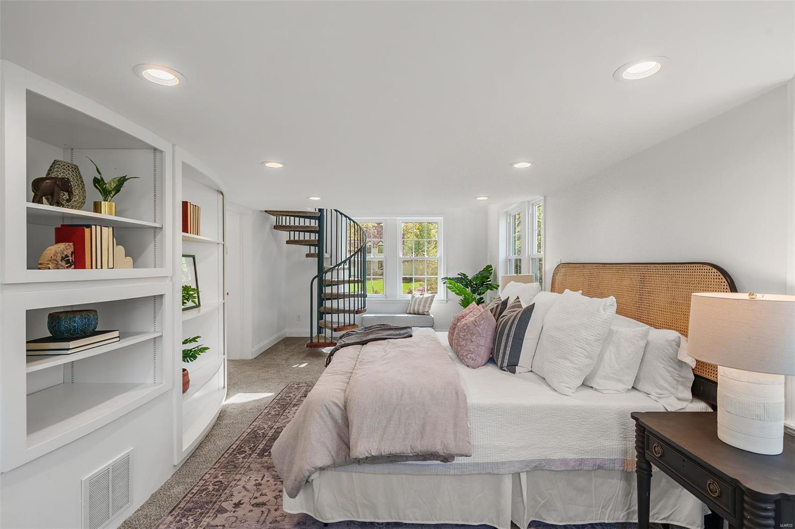 SHERWOOD FOREST 2ND ADD - Residential