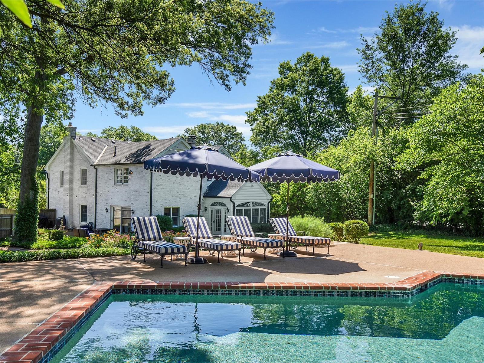 Fair Oaks Estate - Residential