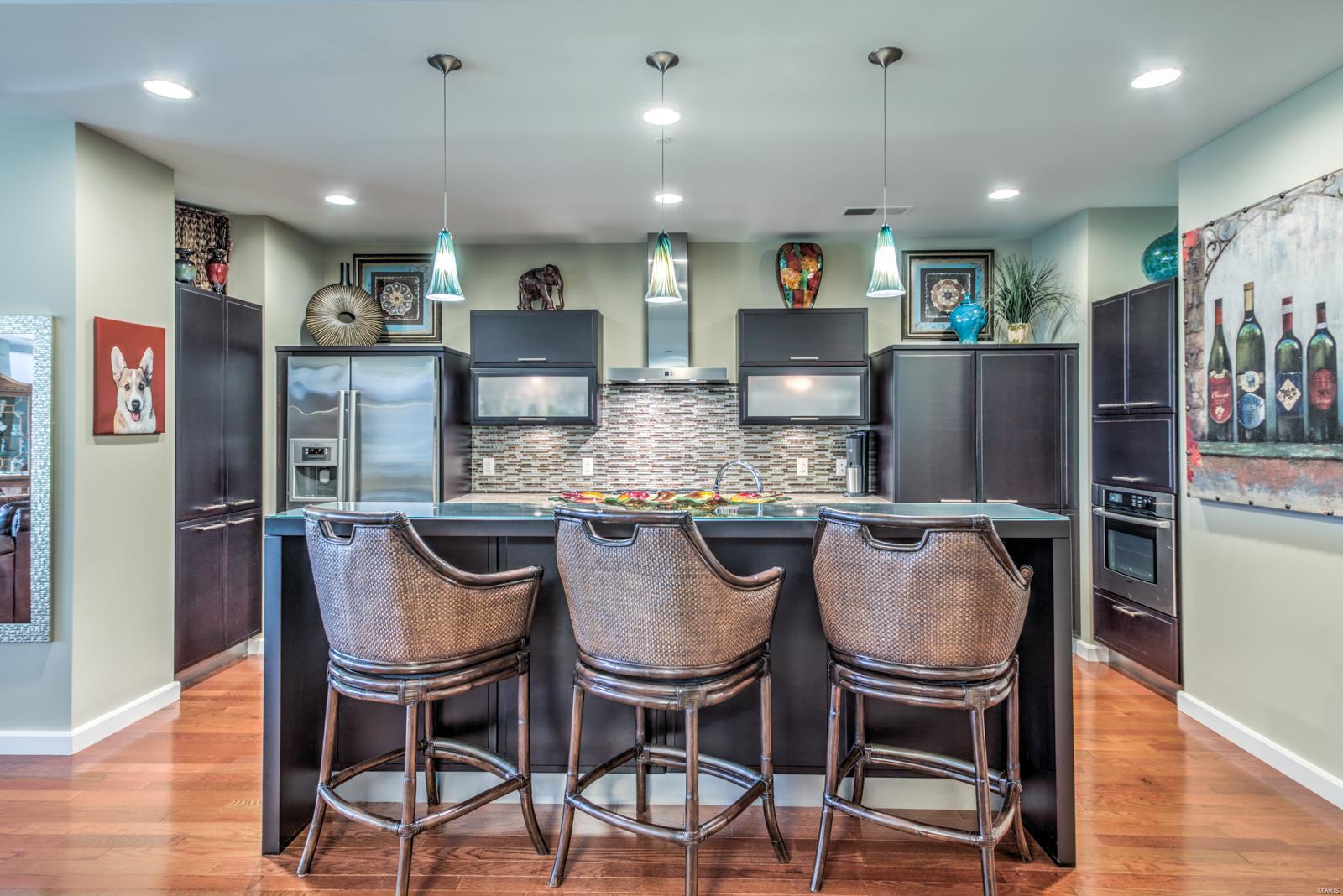 4545 Lindell Blvd - Residential