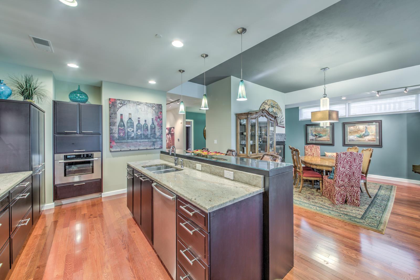 4545 Lindell Blvd - Residential