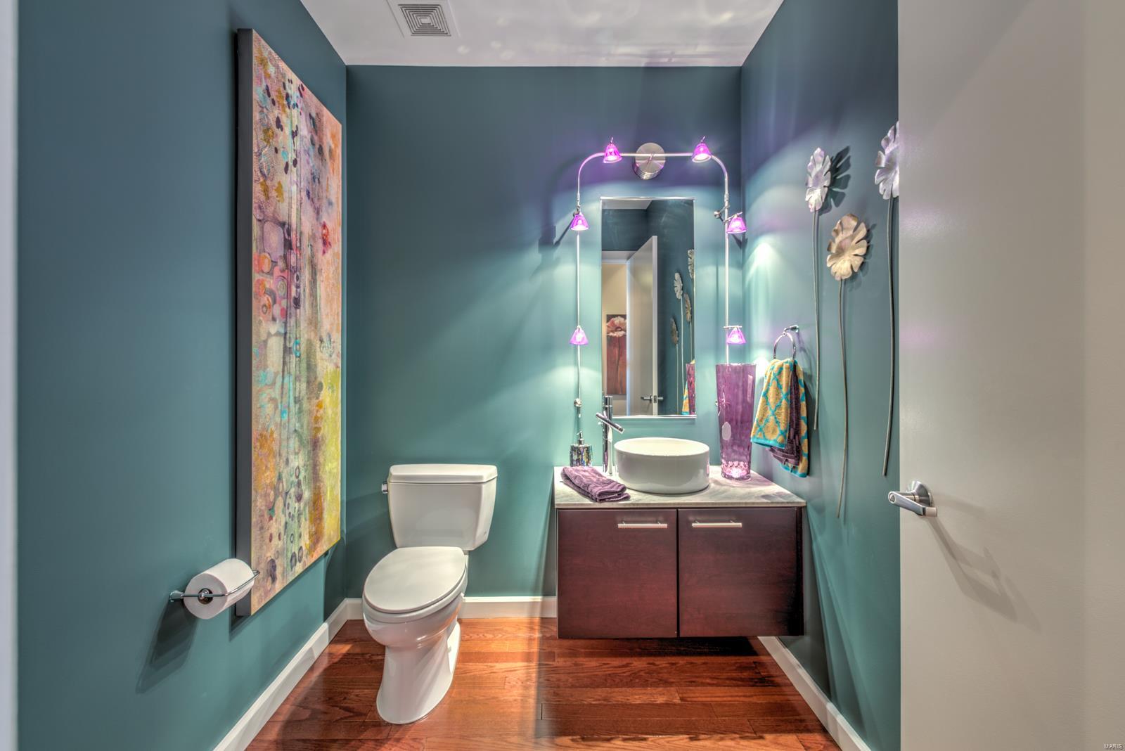 4545 Lindell Blvd - Residential