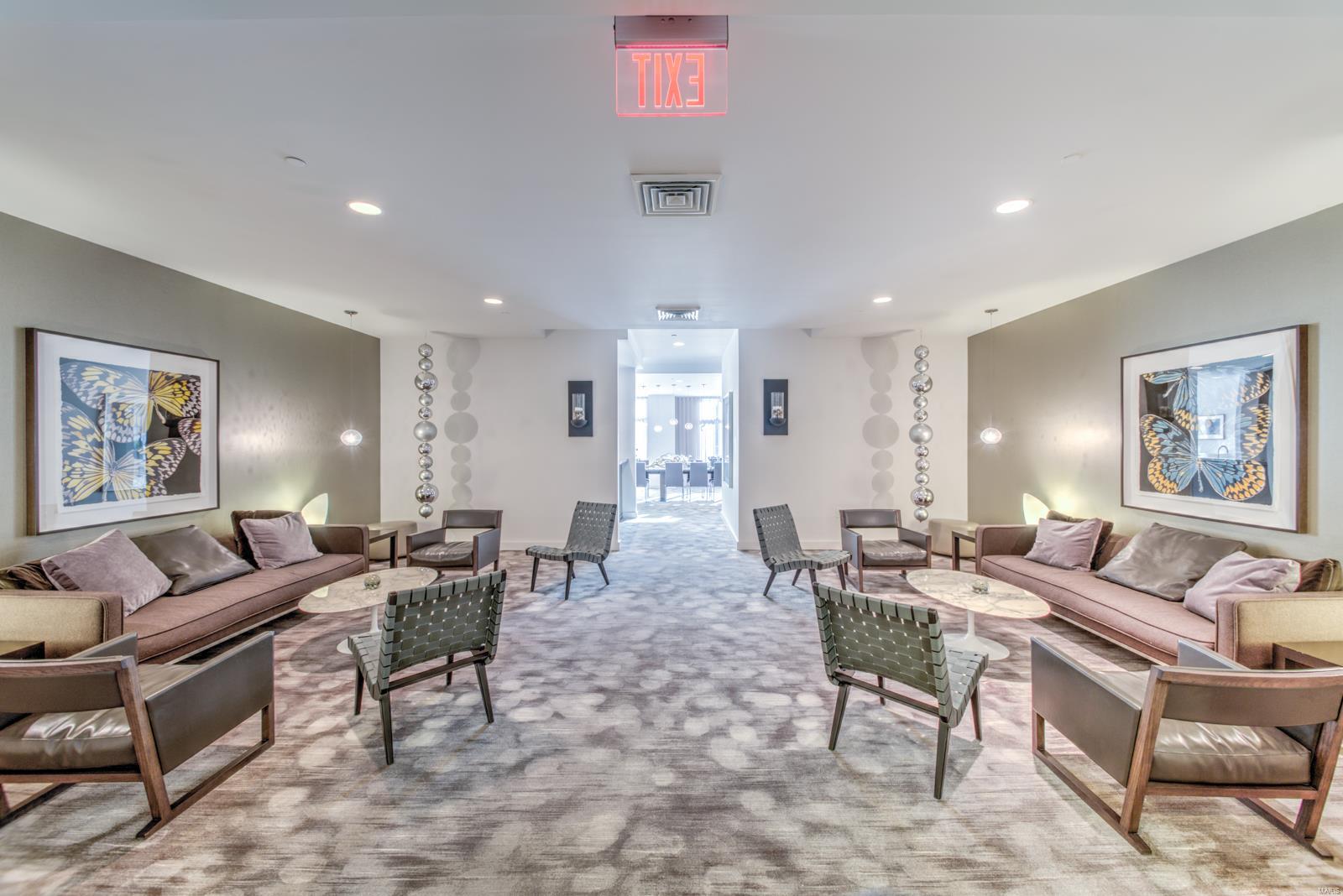 4545 Lindell Blvd - Residential