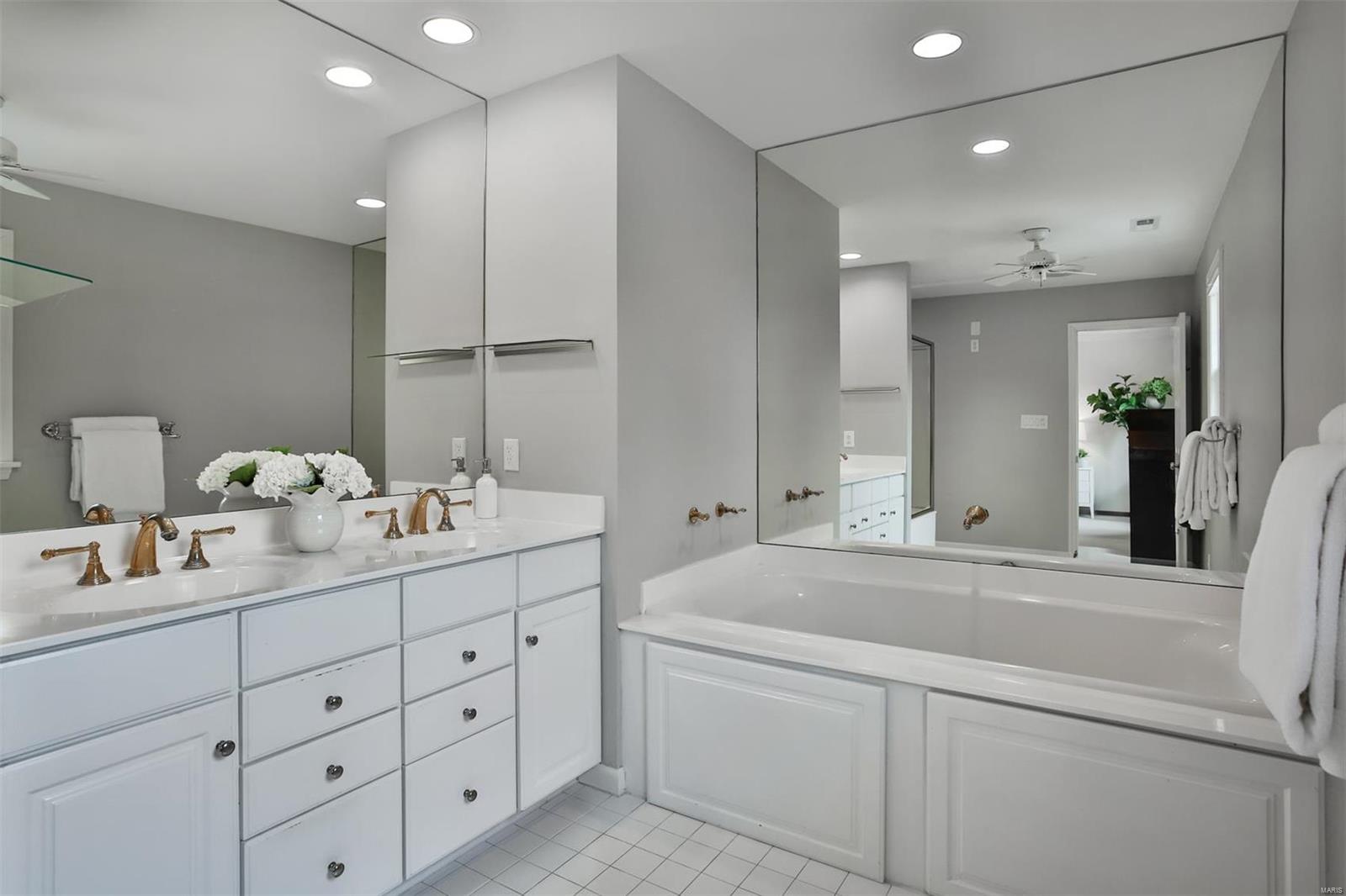 La Hacienda Second Add - Residential