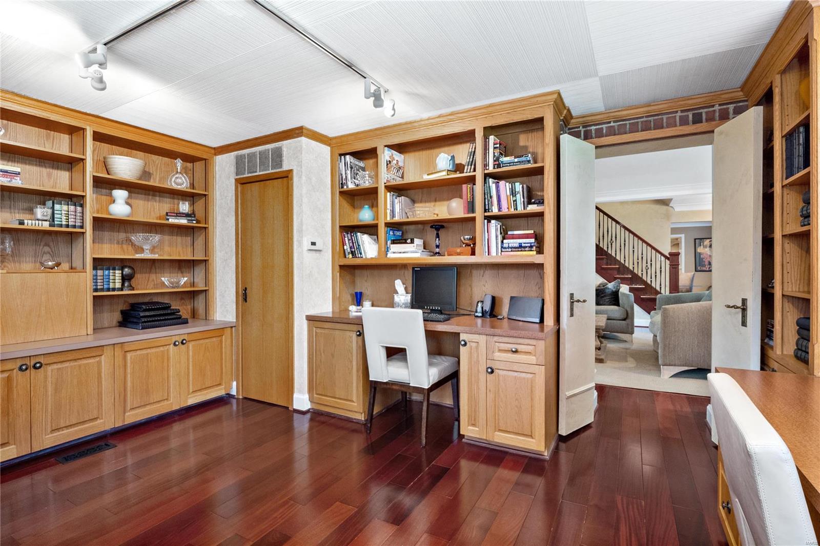 Lake Forest - Residential