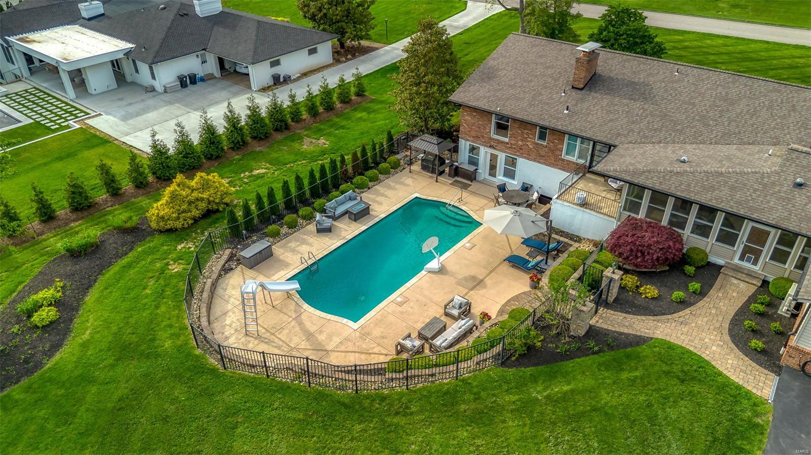 Outer Ladue Drive - Residential