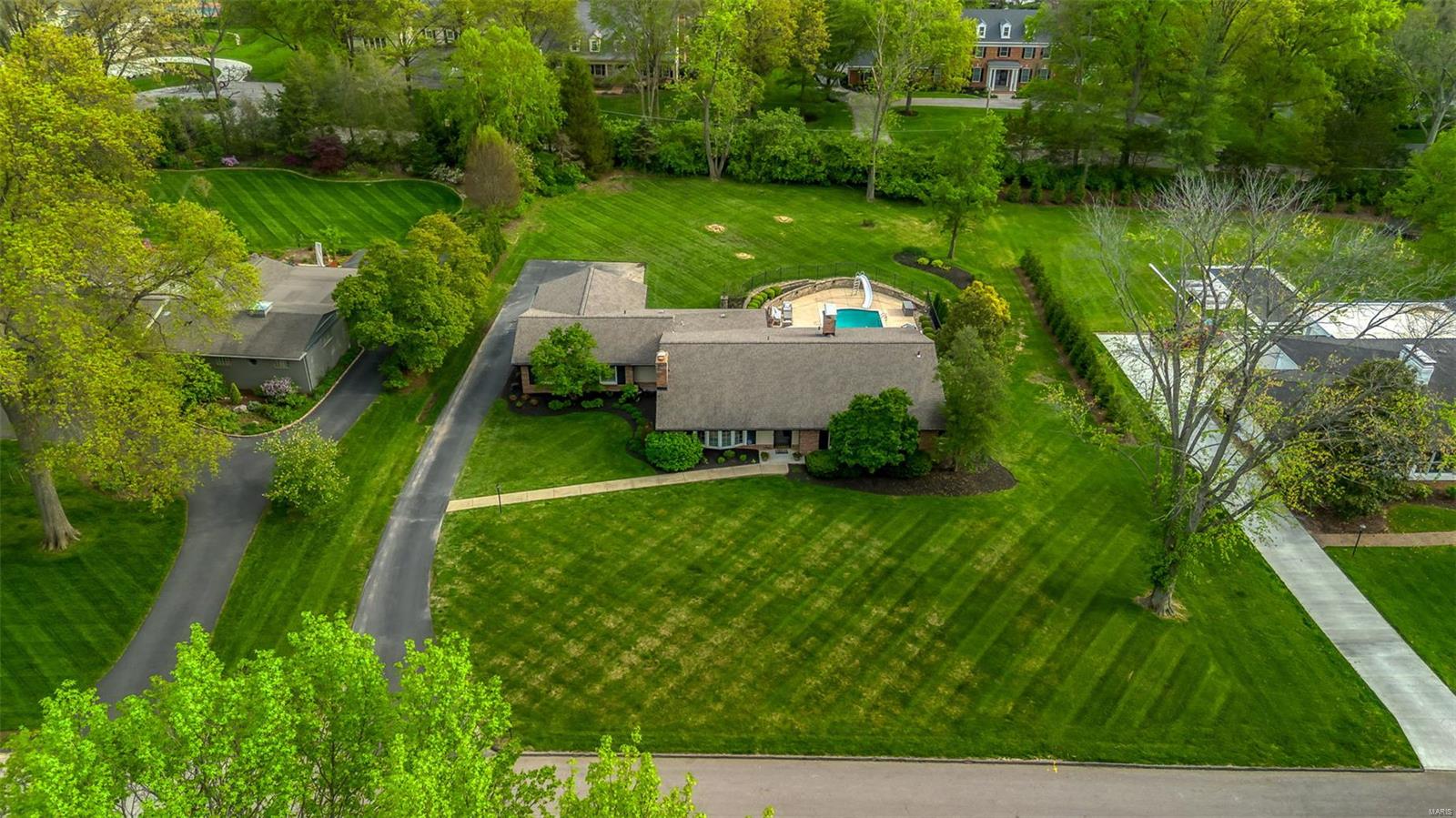 Outer Ladue Drive - Residential