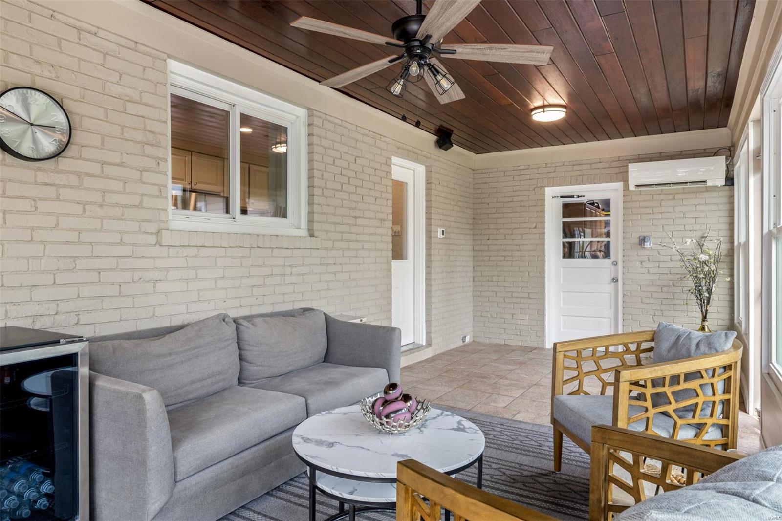 Outer Ladue Drive - Residential