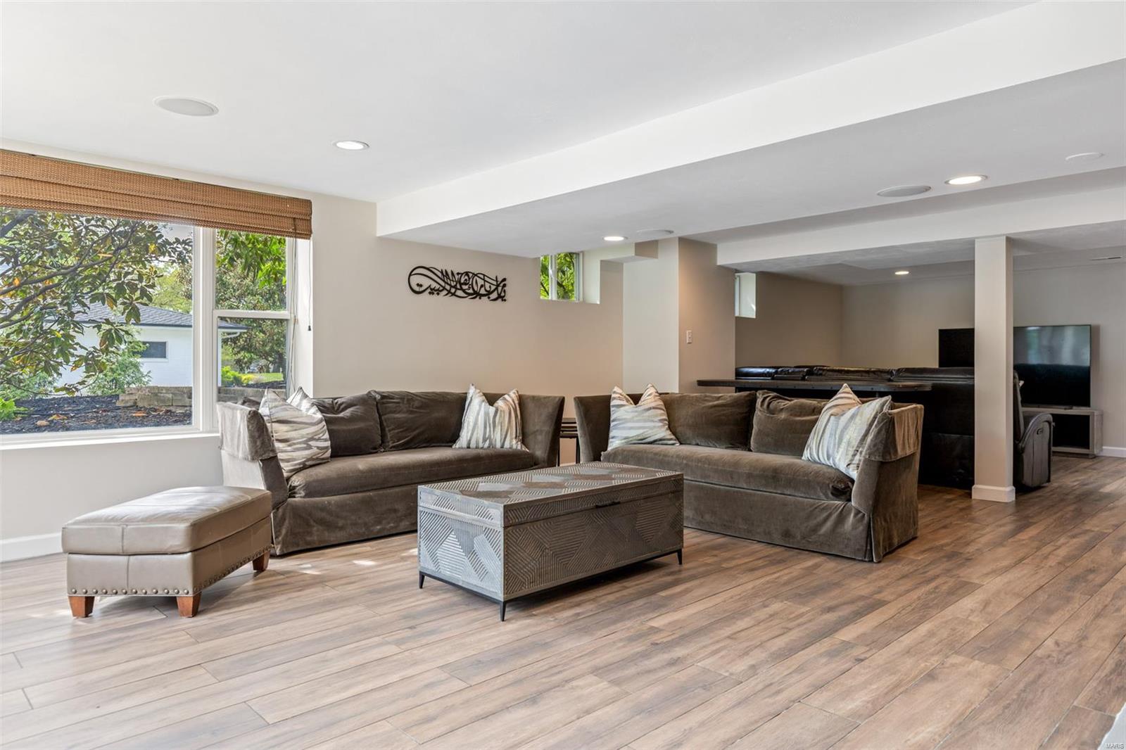 Outer Ladue Drive - Residential