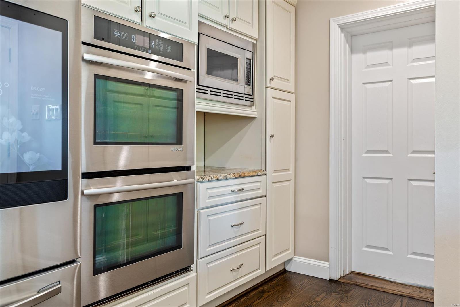 Outer Ladue Drive - Residential