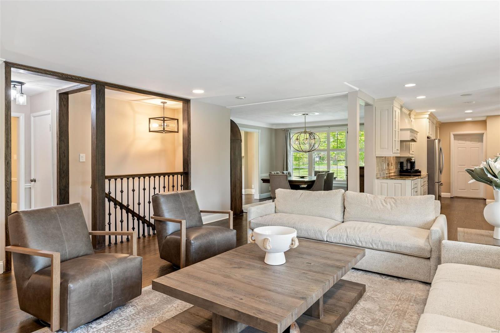 Outer Ladue Drive - Residential