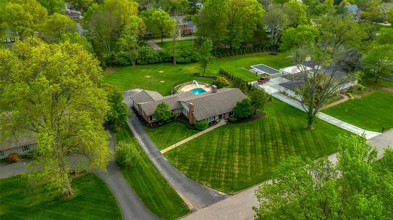 Outer Ladue Drive - Residential