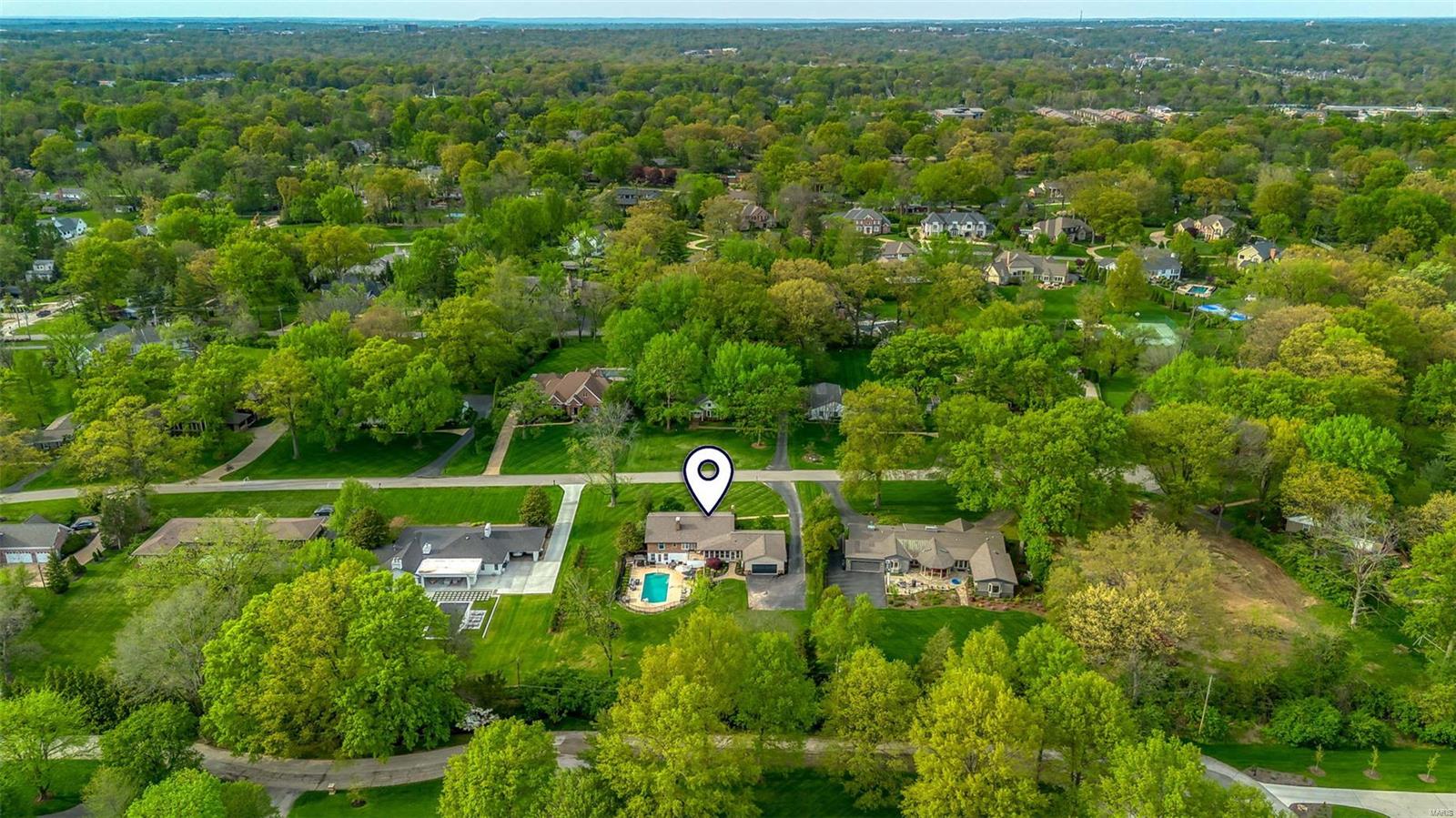 Outer Ladue Drive - Residential