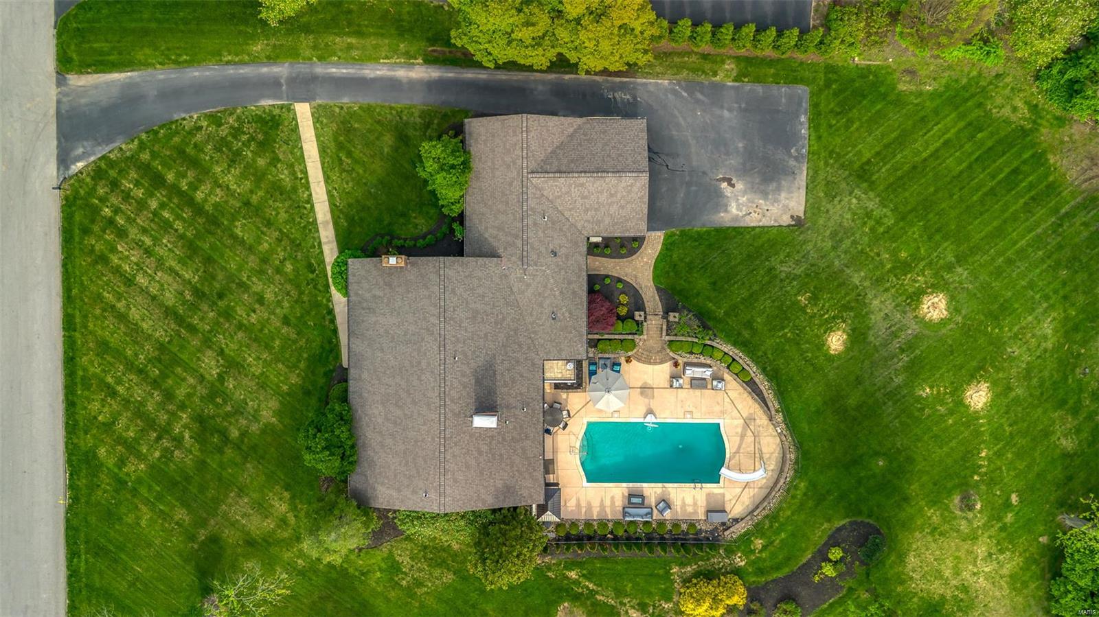 Outer Ladue Drive - Residential