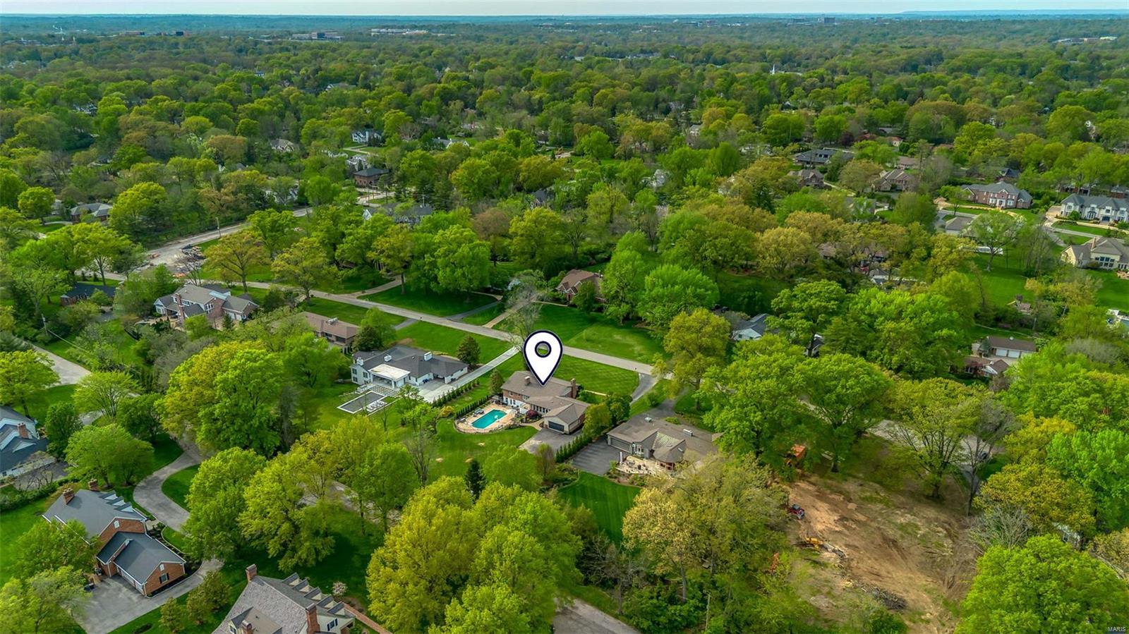 Outer Ladue Drive - Residential
