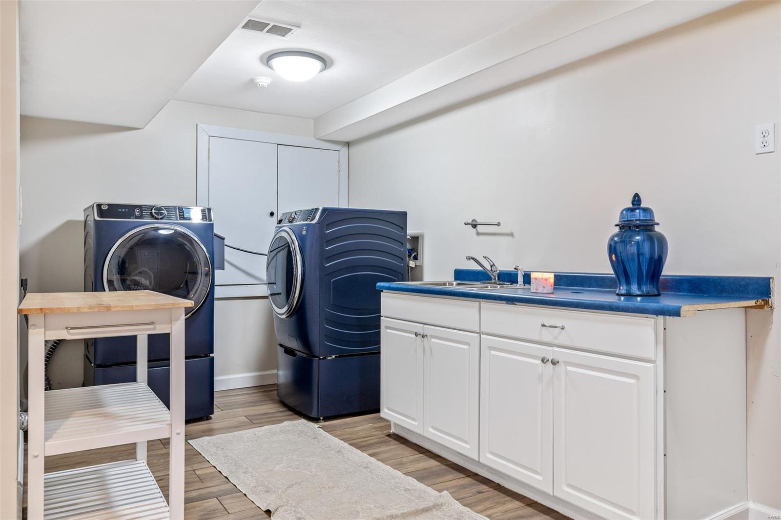 Outer Ladue Drive - Residential